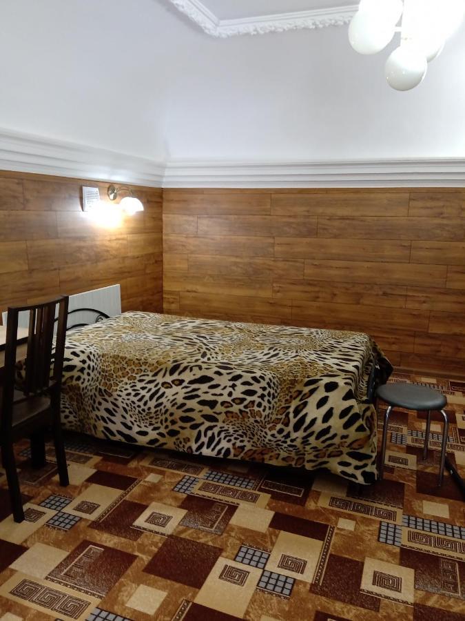 Дерибасовская. Центр Odessa Exteriör bild