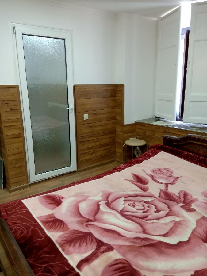 Дерибасовская. Центр Odessa Exteriör bild